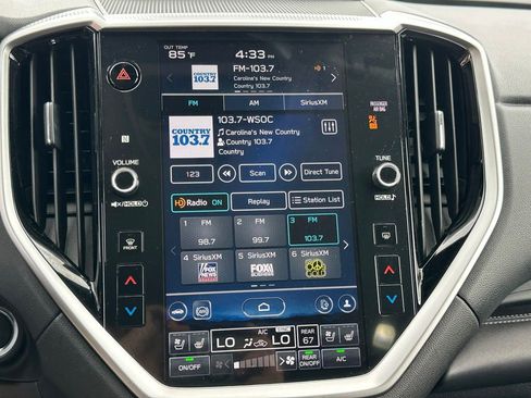 Used 2023 Subaru Ascent Touring AWD/4WD image 29