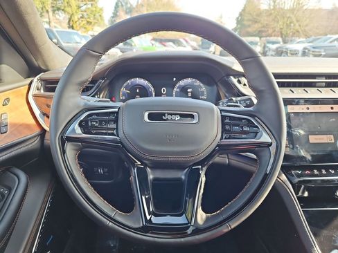 New 2026 Jeep Grand Cherokee Summit w/ Obsidian Package image 20