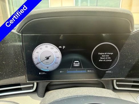 Used 2023 Hyundai Elantra SEL w/ Convenience Package FWD image 9