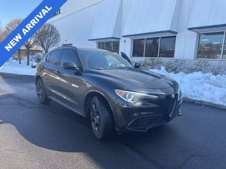 Used 2022 Alfa Romeo Stelvio Veloce video 1