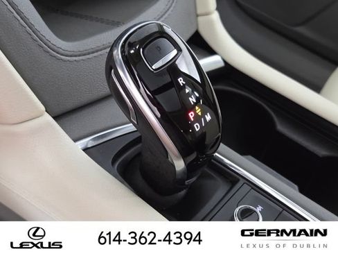 Used 2023 Cadillac XT6 Premium Luxury w/ Technology Package FWD image 26