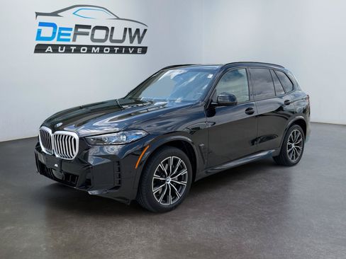 Used 2026 BMW X5 xDrive40i w/ M Sport Package AWD/4WD image 7
