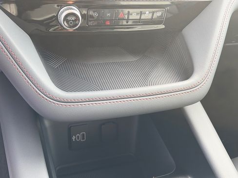 New 2026 Ford Explorer Active w/ Active Comfort Package AWD/4WD image 12