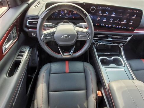 Used 2024 Chevrolet Traverse RS w/ LPO, Floor Liner Package image 12