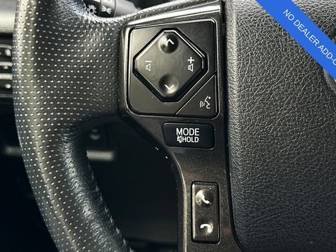 Used 2024 Toyota 4Runner TRD Off-Road Premium w/ Moonroof Package AWD/4WD image 28