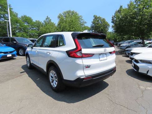 Used 2024 Honda CR-V LX image 4