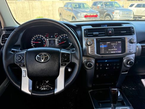 Used 2016 Toyota 4Runner Limited AWD/4WD image 32