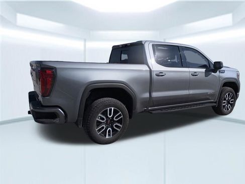 Used 2021 GMC Sierra 1500 AT4 w/ AT4 Premium Package AWD/4WD image 8