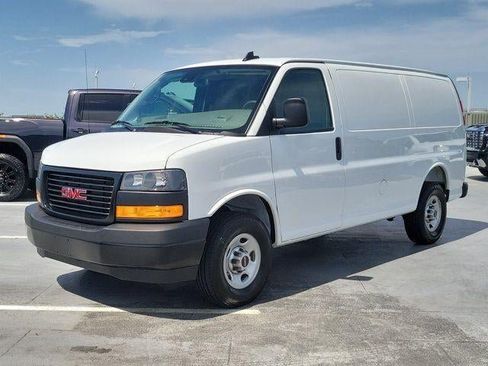 Used 2025 GMC Savana 2500 w/ Driver Convenience Package RWD image 3