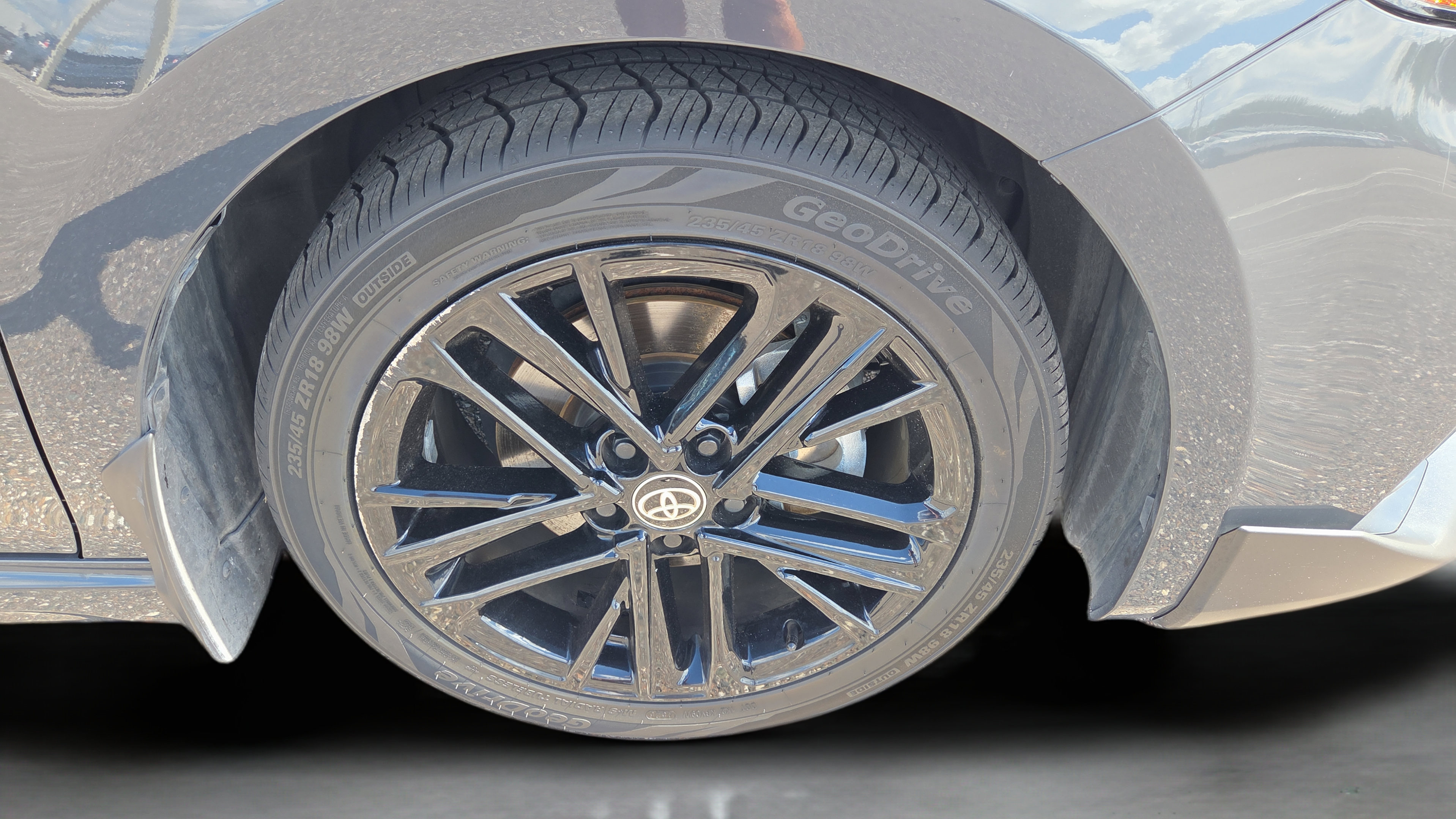 Certified 2025 Toyota Camry SE FWD image 33