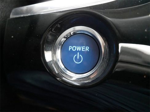 Used 2017 Toyota Prius Prime Premium image 26