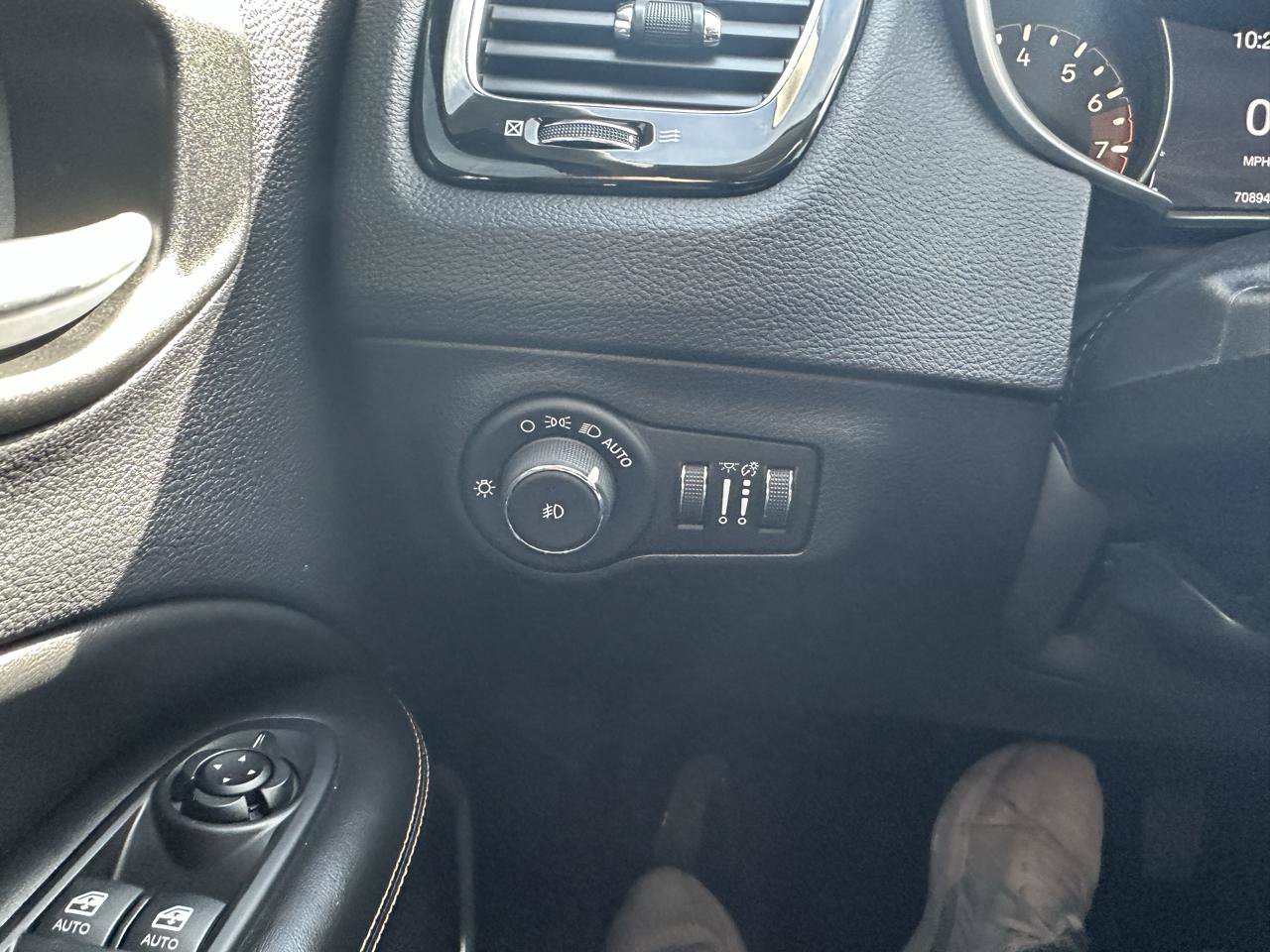 Used 2019 Jeep Compass Limited w/ Safety & Security Group AWD/4WD image 19