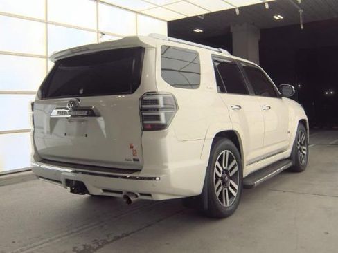 Used 2016 Toyota 4Runner Limited image 4