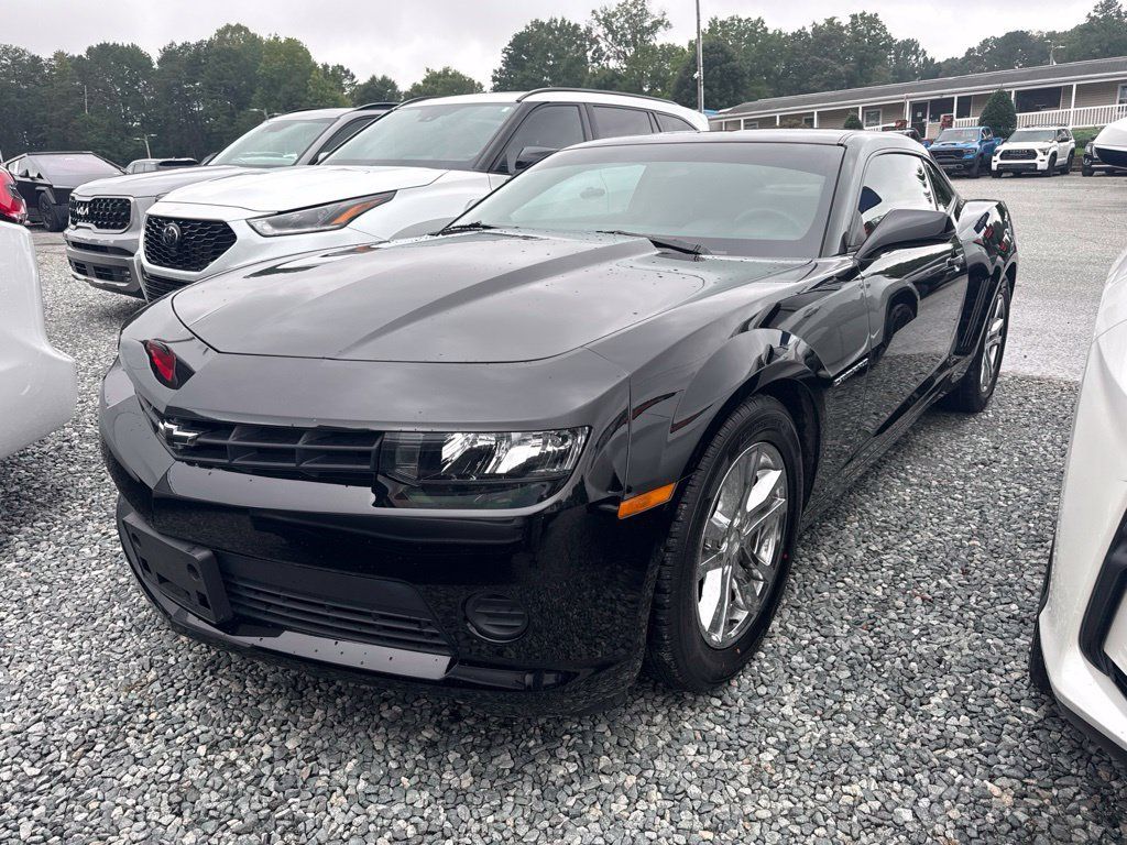 Used 2014 Chevrolet Camaro LS RWD image 1