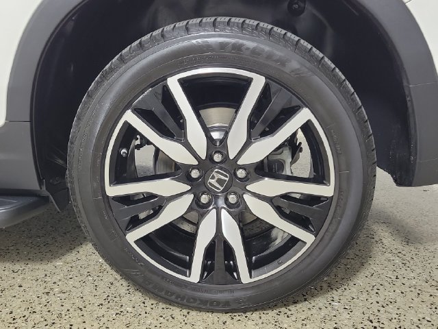 Used 2019 Honda Pilot Touring image 8