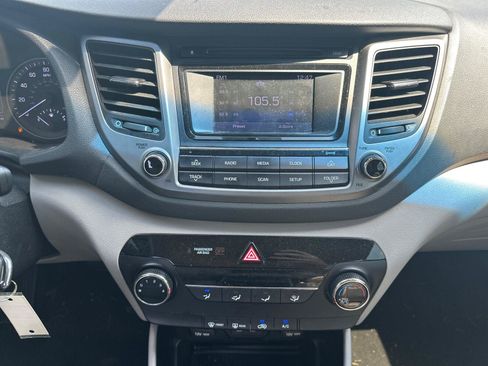 Used 2016 Hyundai Tucson SE w/ Option Group 02 FWD image 15
