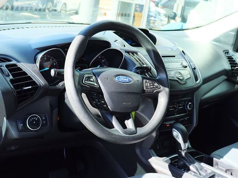 Used 2017 Ford Escape S image 38
