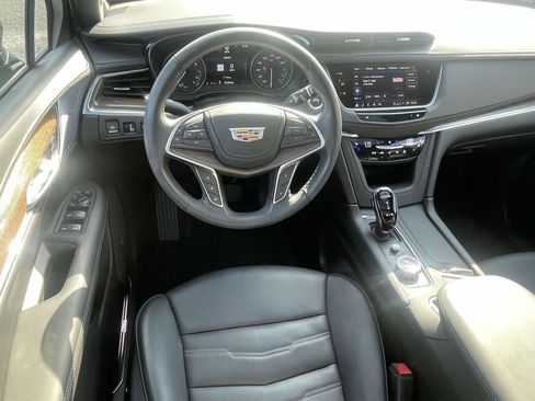 Certified 2024 Cadillac XT5 Premium Luxury w/ Platinum Package image 11