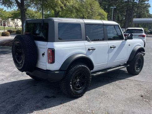 Used 2024 Ford Bronco Wildtrak image 5