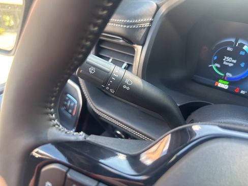 New 2025 Ford F150 Lightning Platinum image 38