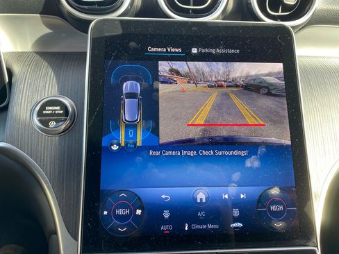 Used 2025 Mercedes-Benz GLC 300 4MATIC image 19