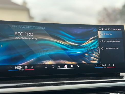 Used 2025 BMW X5 M60i w/ Executive Package image 45