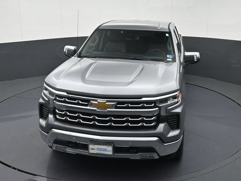 Certified 2025 Chevrolet Silverado 1500 LTZ AWD/4WD image 30