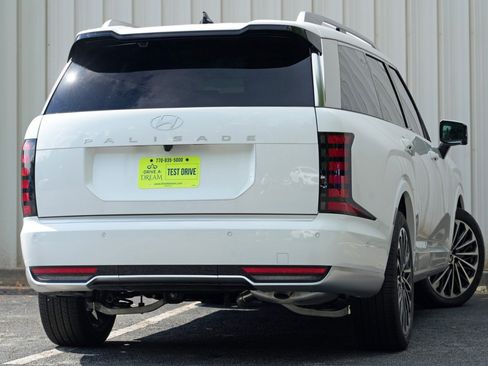 Used 2026 Hyundai Palisade Calligraphy FWD image 5