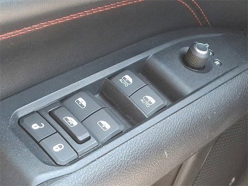 Used 2022 Jeep Compass Trailhawk image 26