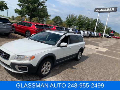 Used 2010 Volvo XC70 3.2 AWD/4WD image 1