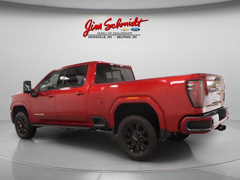 Used 2024 GMC Sierra 2500 AT4 w/ AT4 Premium Plus Package AWD/4WD image 4