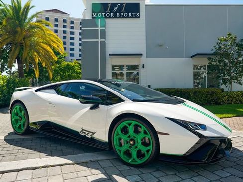 Used 2023 Lamborghini Huracan Tecnica RWD image 1