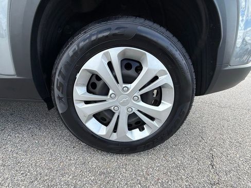 Used 2024 Chevrolet Trax LS image 30