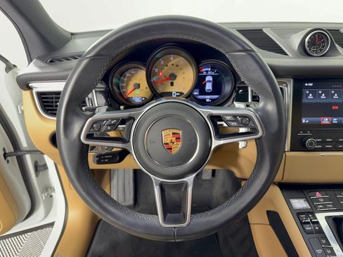 Certified 2018 Porsche Macan S AWD/4WD image 10