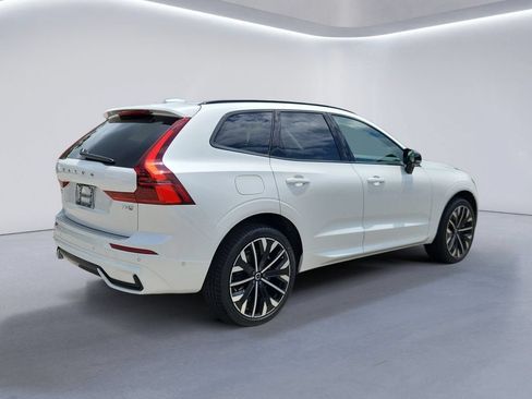 New 2026 Volvo XC60 T8 Ultra w/ Protection Package Premier AWD/4WD image 4