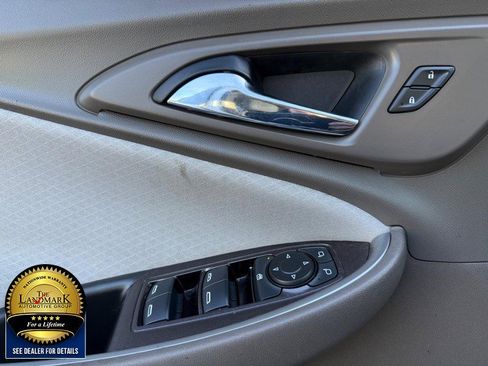 Used 2022 Chevrolet Malibu LT image 8