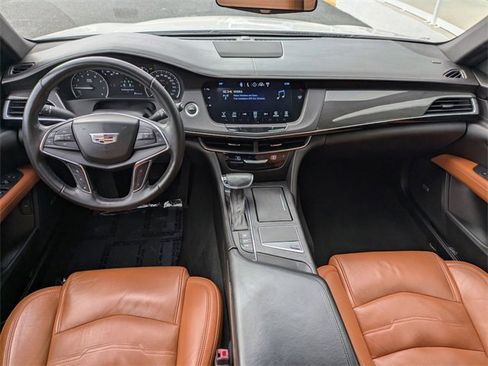 Used 2018 Cadillac CT6 Luxury image 17