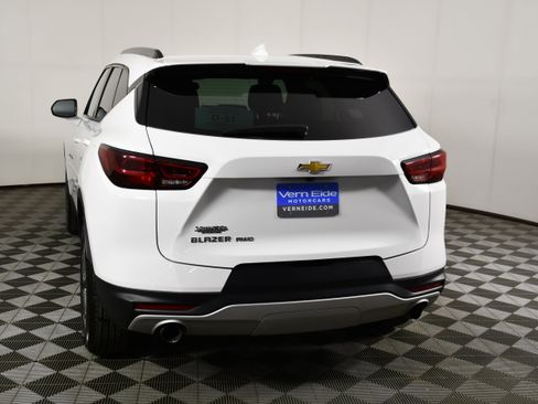 Used 2024 Chevrolet Blazer LT w/ Convenience Package image 7