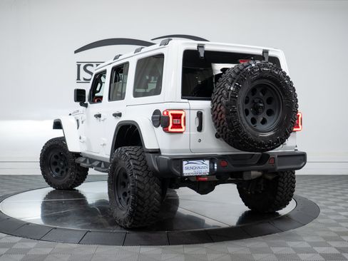 Used 2019 Jeep Wrangler Unlimited Rubicon w/ Dual Top Group AWD/4WD image 31