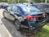 Used 2024 Kia Forte LXS image 3
