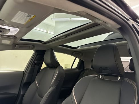 Used 2024 Toyota Prius Limited w/ Limited Premium Package image 14