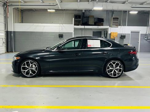 Used 2019 Alfa Romeo Giulia Ti RWD image 15