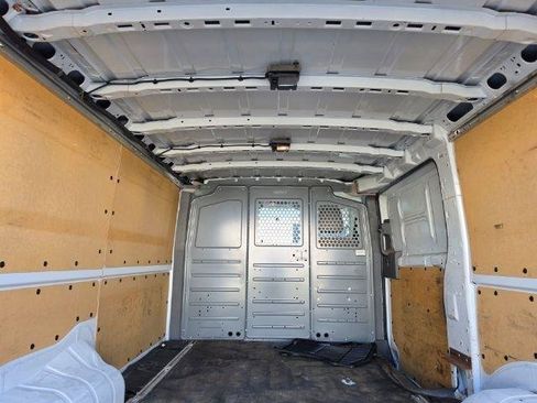 Used 2020 Nissan NV 2500 SV RWD image 39