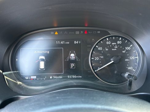 Used 2021 Nissan Kicks SR FWD image 10