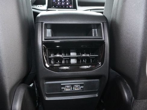 Used 2025 Jeep Grand Cherokee Laredo X AWD/4WD image 30