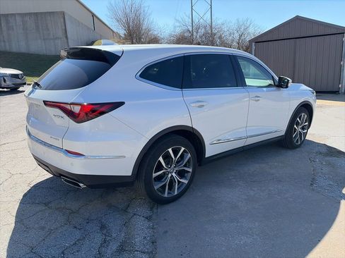 Used 2023 Acura MDX SH-AWD w/ Technology Package image 5