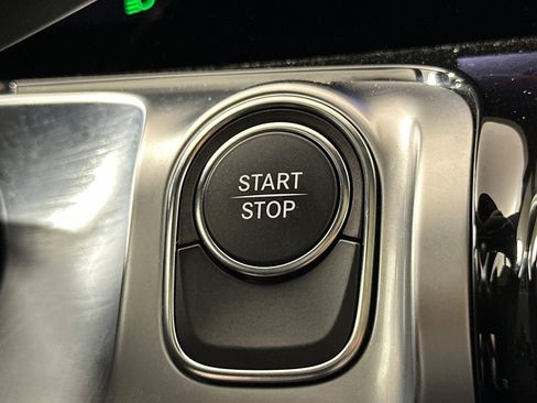 Used 2023 Mercedes-Benz EQB 300 4MATIC w/ Exclusive Package image 22