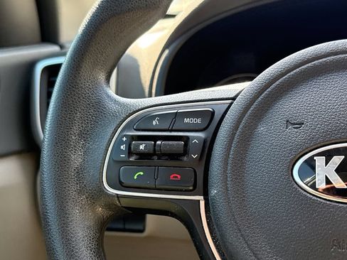 Used 2018 Kia Sportage LX FWD image 23