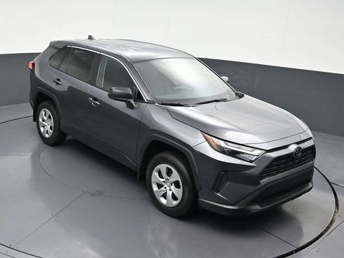 Used 2024 Toyota RAV4 LE image 21