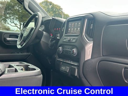 Used 2022 Chevrolet Silverado 1500 Custom image 27